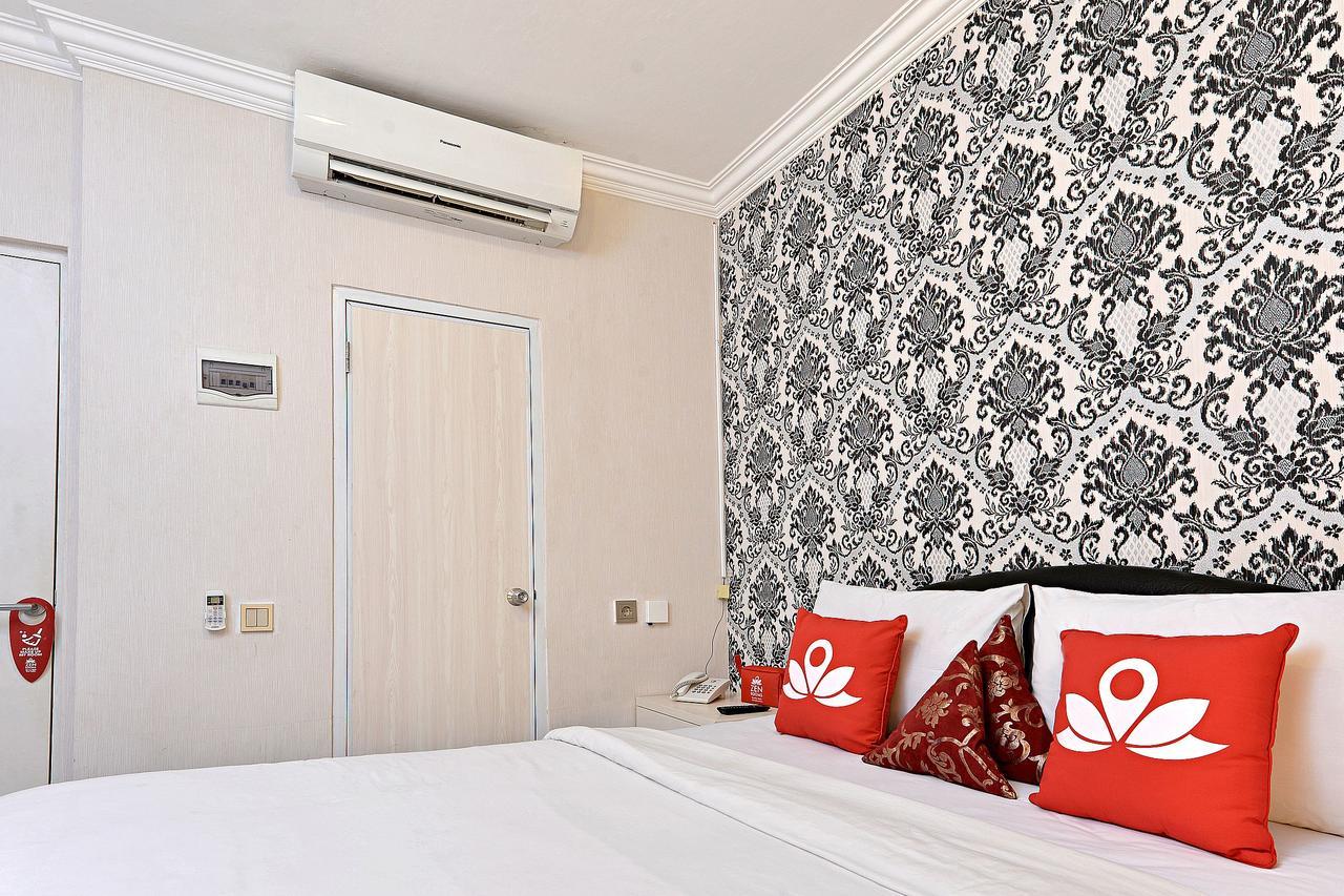 Zen Rooms Basic Tangerang Aeropolis Kültér fotó