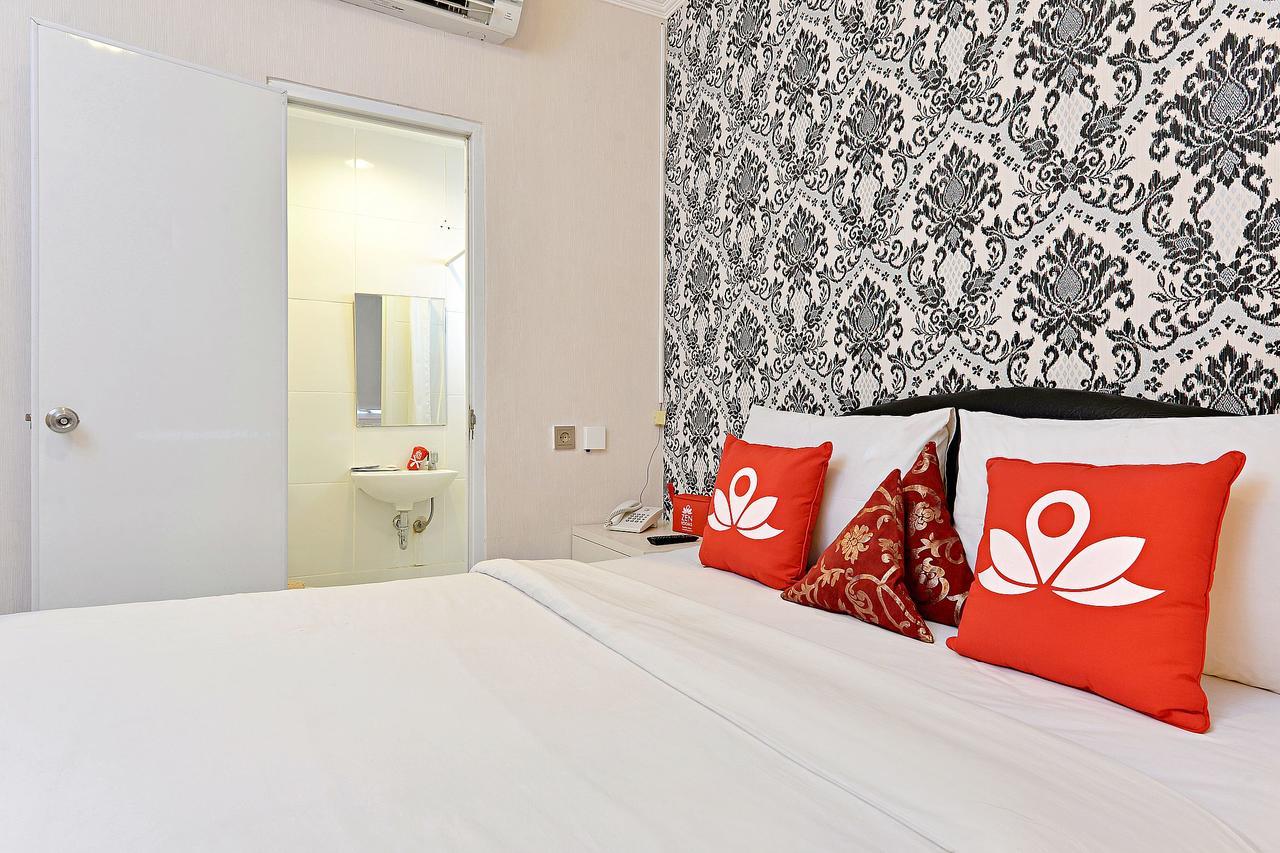 Zen Rooms Basic Tangerang Aeropolis Kültér fotó