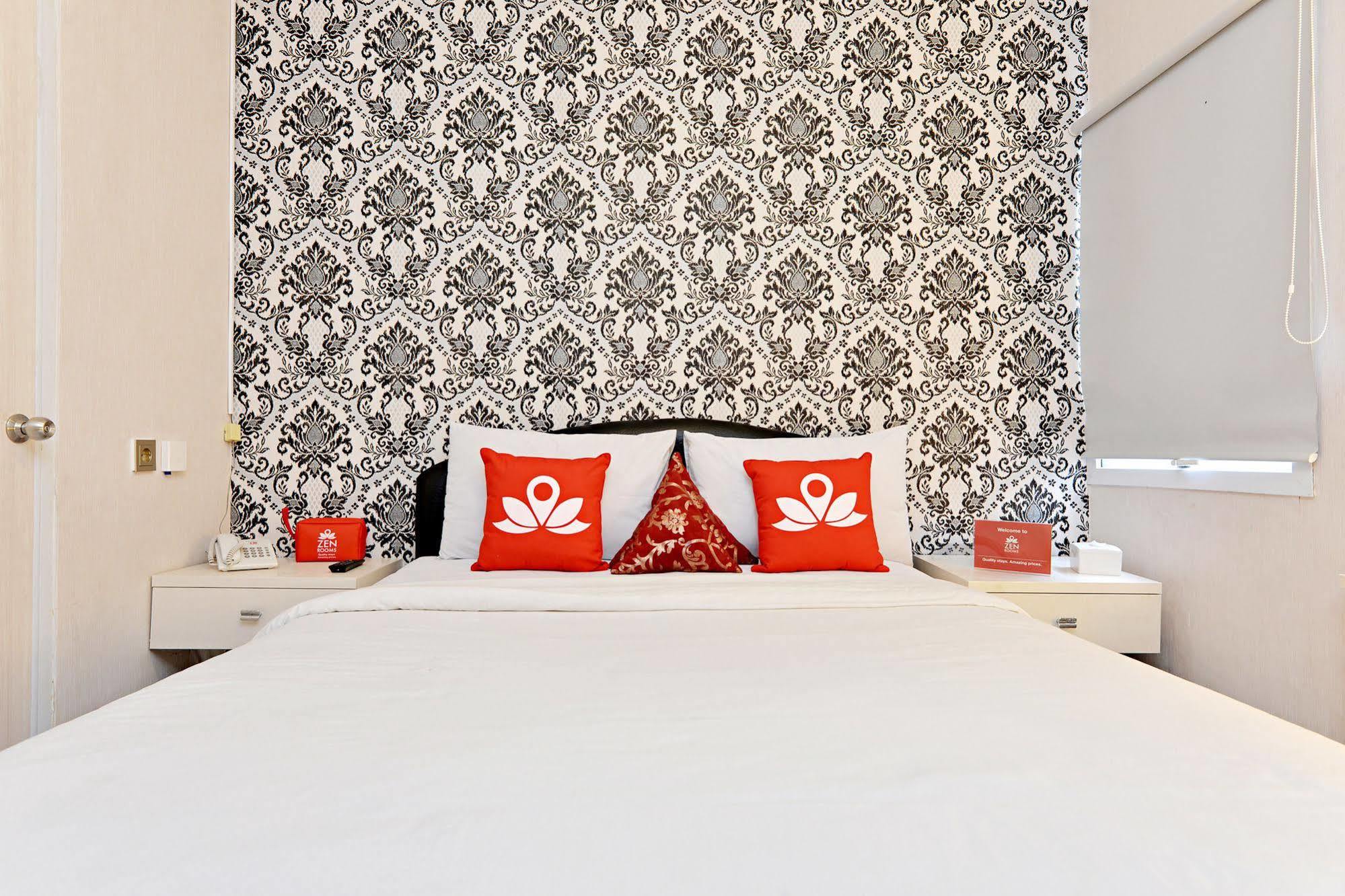 Zen Rooms Basic Tangerang Aeropolis Kültér fotó