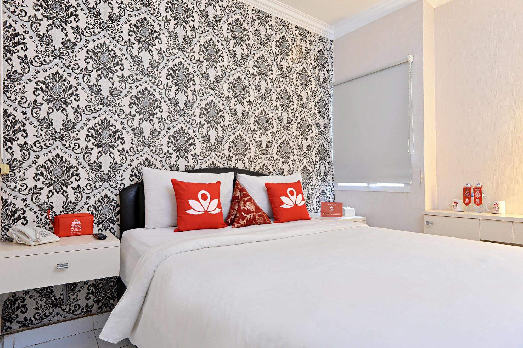 Zen Rooms Basic Tangerang Aeropolis Kültér fotó
